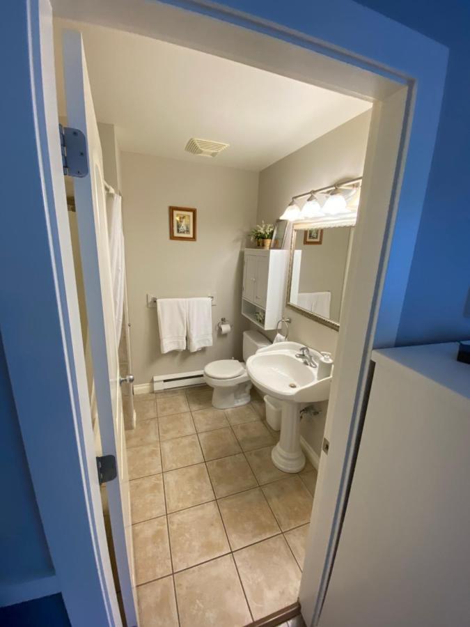 Guest Suites On Benvenuto Brentwood Bay Exteriér fotografie